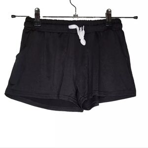 Real Essentials Girls Dry Fit Elastic Waist Shorts in Black Size M